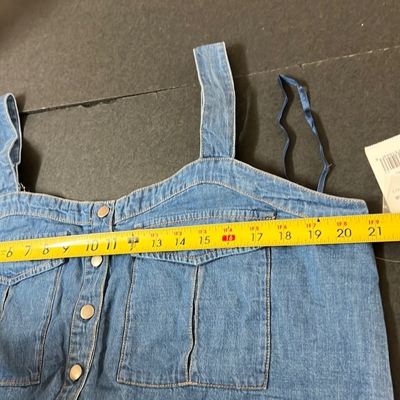 We The Free People Women’s NWT Size Large Palm Desert Denim Top size XL - Picture 4 of 16